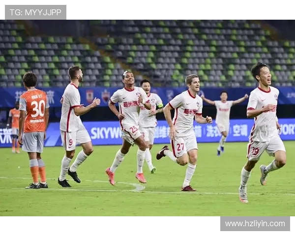 深圳足球队心理素质探讨：提升竞技状态与团队凝聚力的关键因素