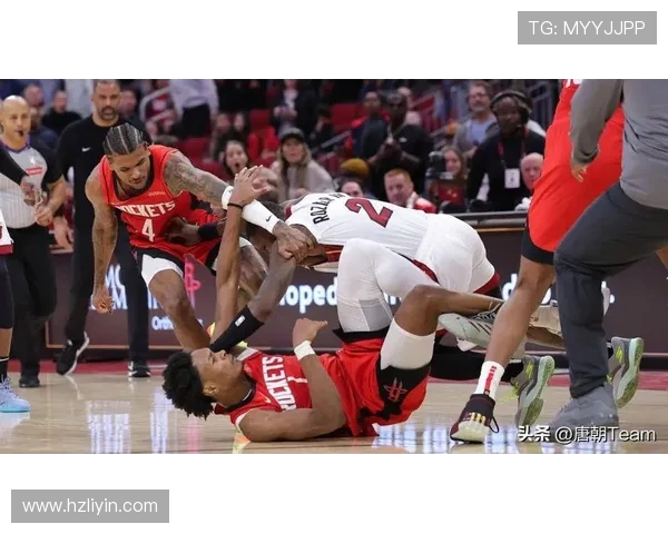 NBA圣诞大战精彩对决鹈鹕与热火谁能笑到最后