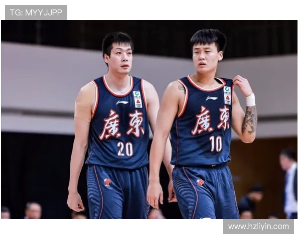 张成龙与百胜雷的巅峰对决谁能在这场较量中笑到最后