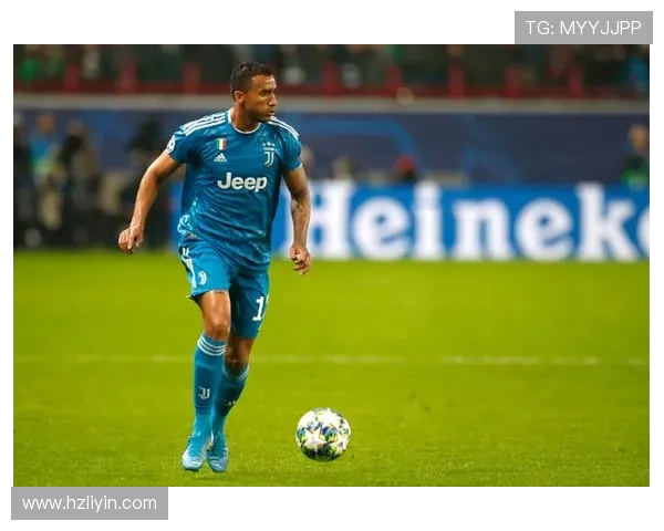 达尼洛:从青涩球员到足球巨星的成长之路与心路历程 达尼洛:从青涩球员到足球巨星的成长之路与心路历程