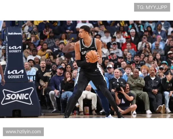 马刺与灰熊精彩对决视频回放全程回顾与精彩瞬间分析 马刺与灰熊精彩对决视频回放全程回顾与精彩瞬间分析